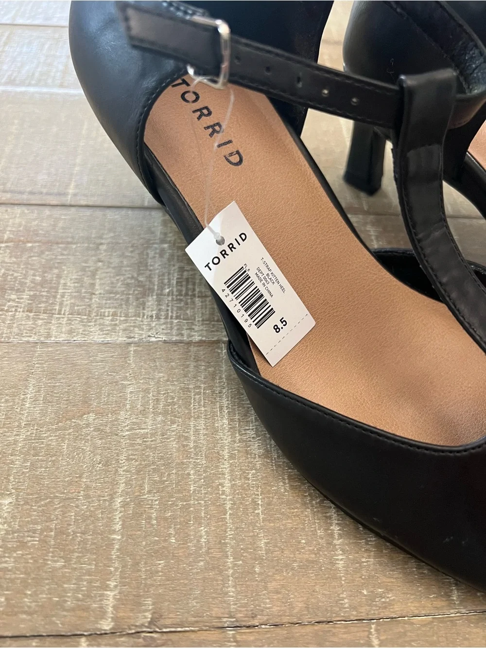 Torrid Black T-Strap Women's Kitten Heels - Picture 2 of 4